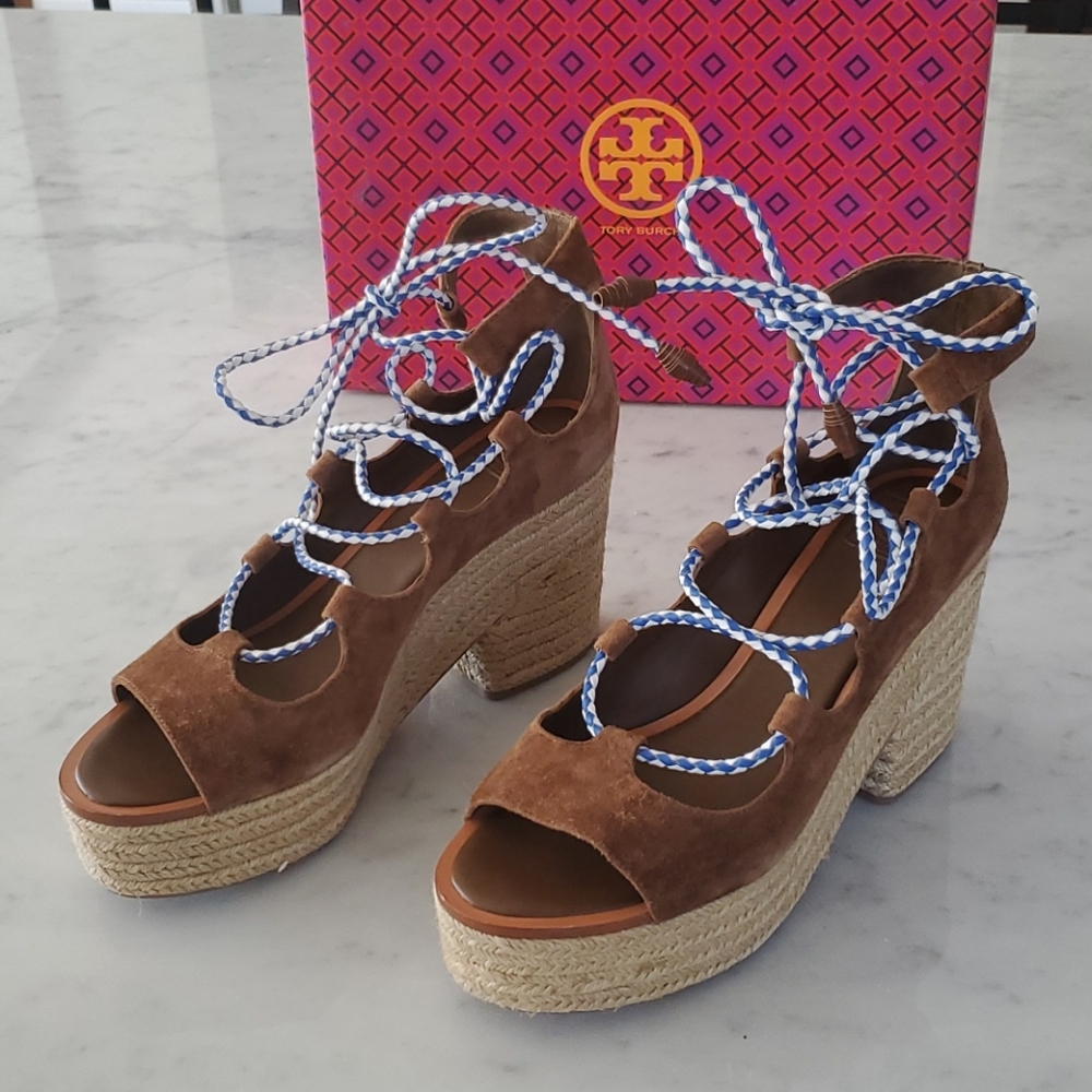 NWOT size 10 Tory Burch "Grand Marina" suede 4"